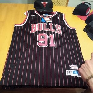 Dennis rodman Adidas jersey with hat